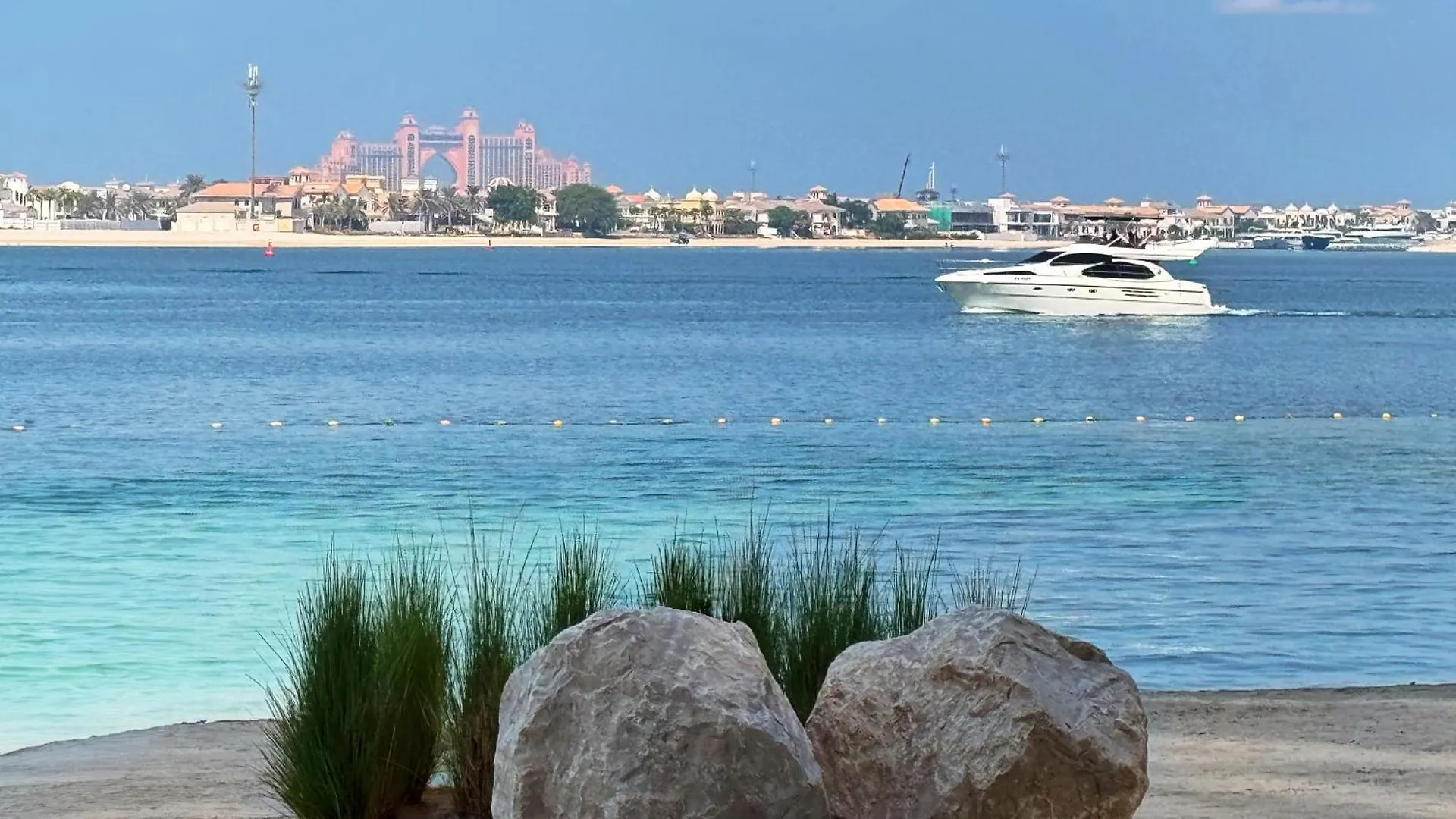 Iconic Palm And Atlantis View With Private Beach & Pool Dubai United Arab Emirates